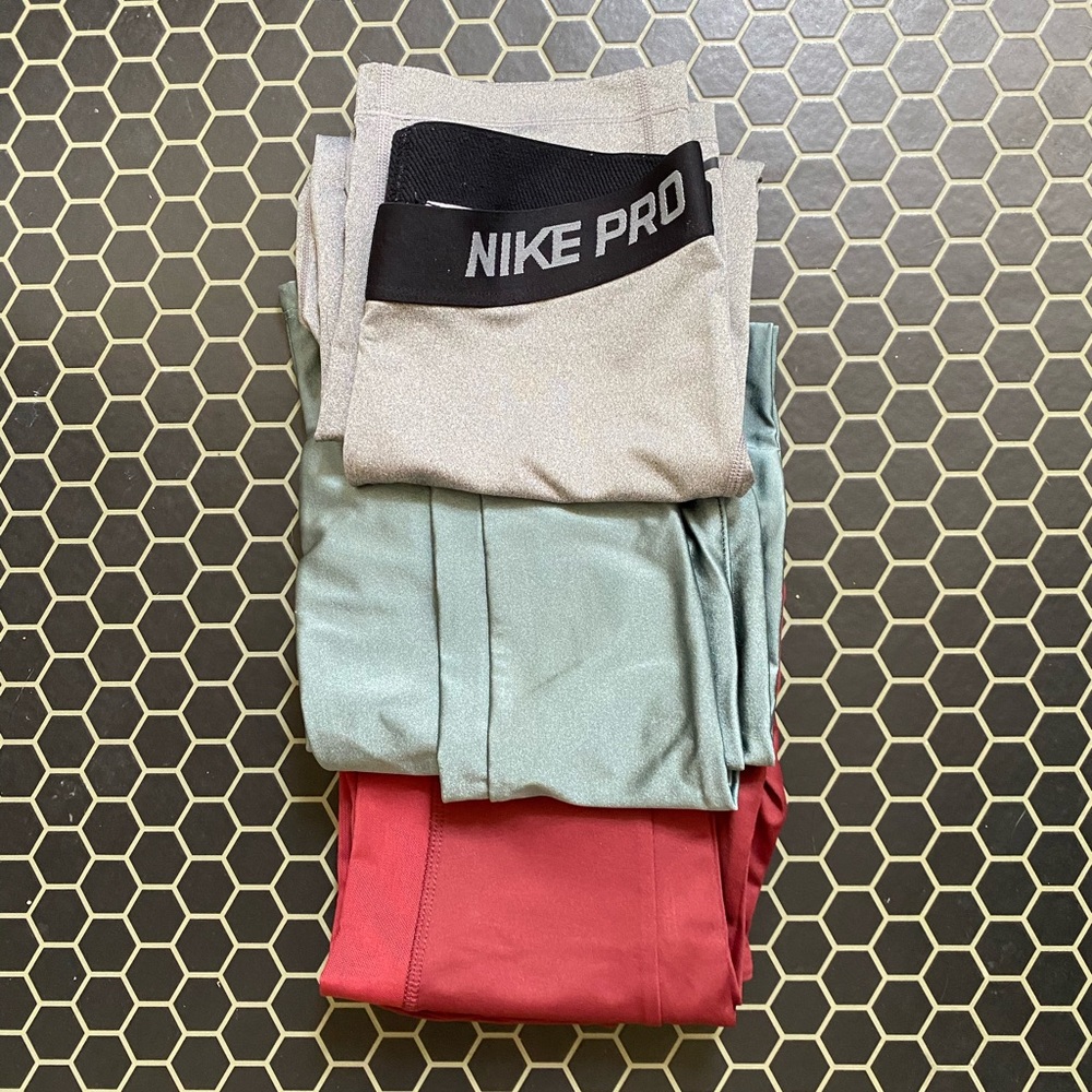 BUNDLE 3 pack workout / athletic leggings + shorts